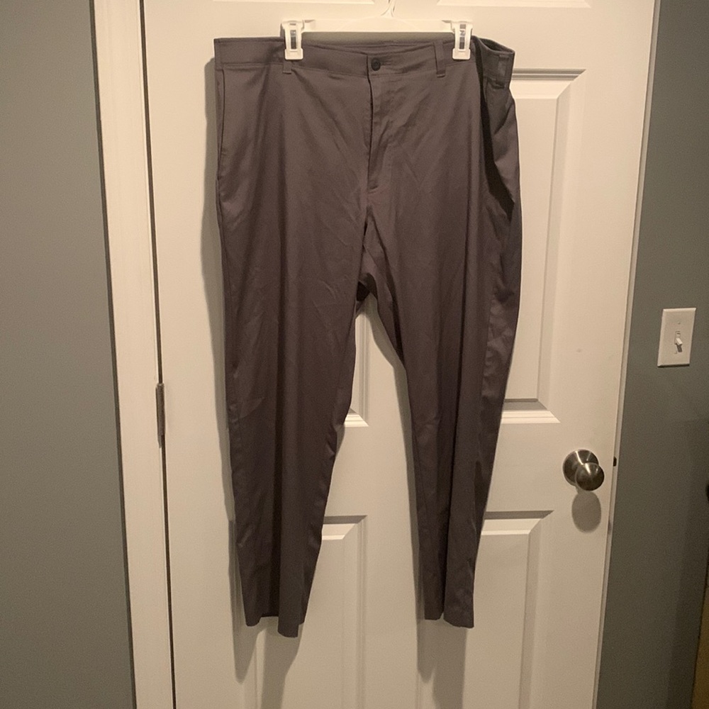 Mens PGA Tour 40x30 performance golf pants